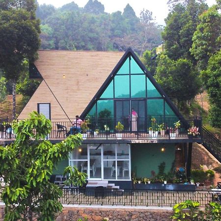 Bed and Breakfast Misty Hideout Kakkadampoyil Екстер'єр фото