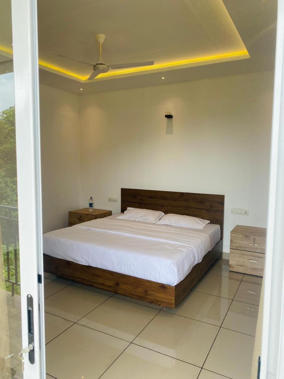 Bed and Breakfast Misty Hideout Kakkadampoyil Екстер'єр фото