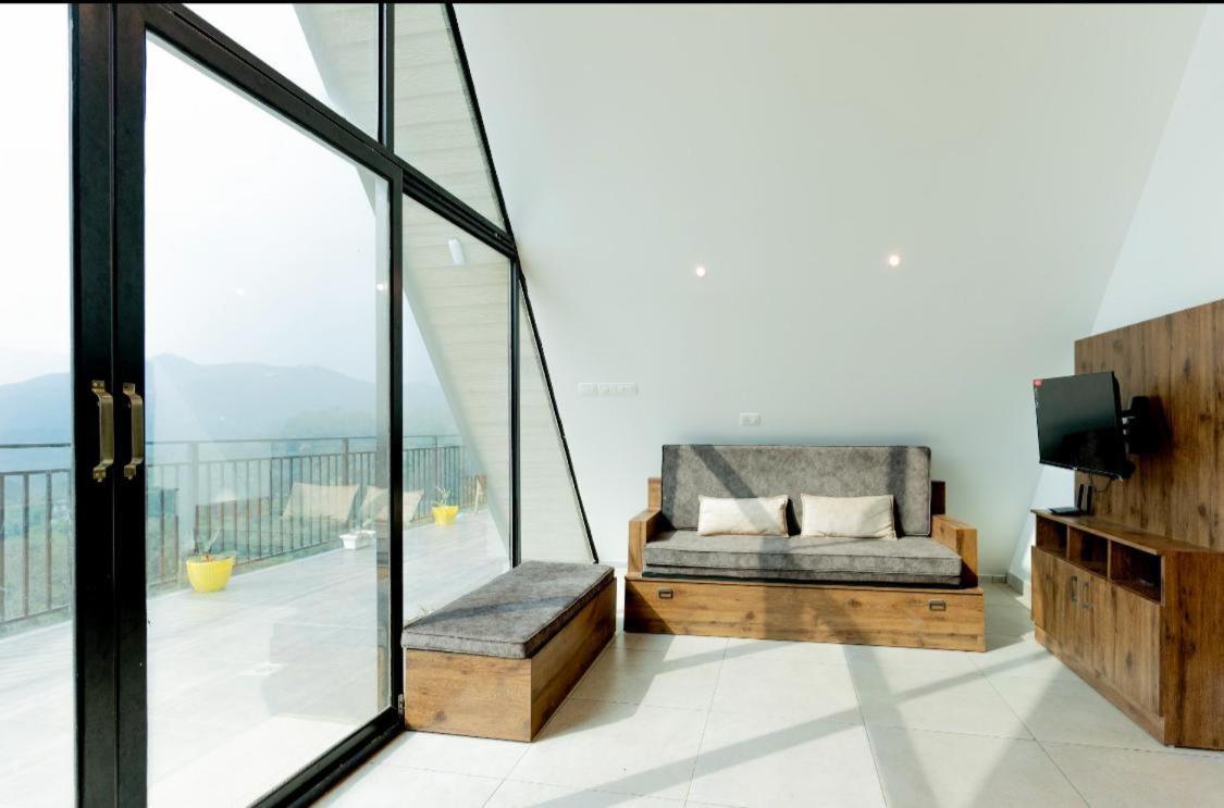 Bed and Breakfast Misty Hideout Kakkadampoyil Екстер'єр фото